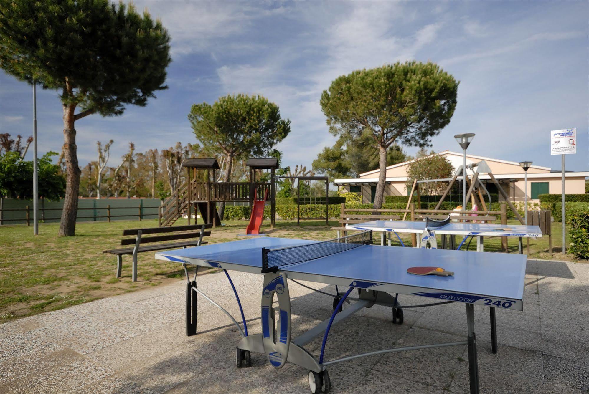 Villaggio Turistico La Cecinella مارينا دي سيسينا المظهر الخارجي الصورة