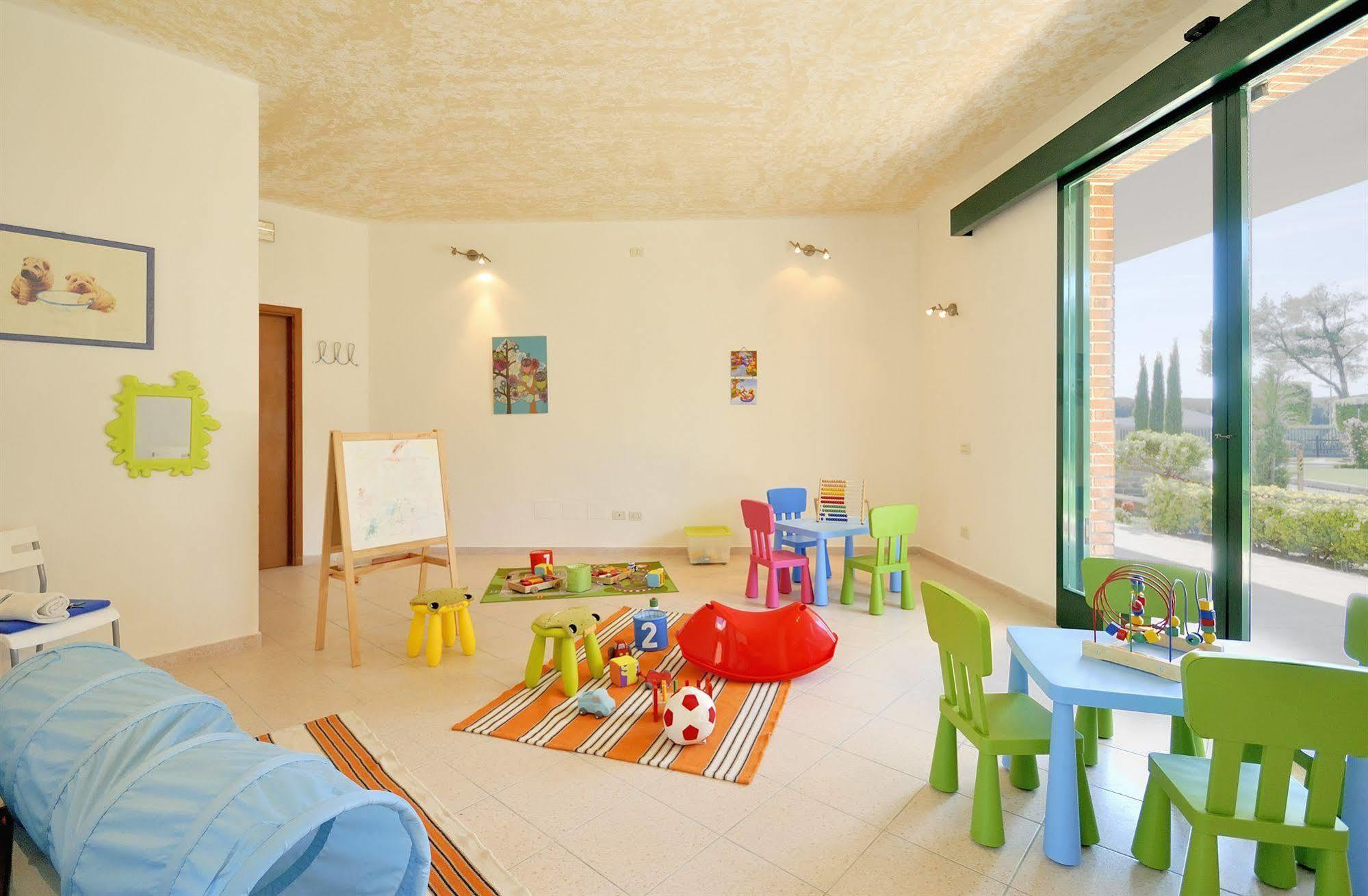 Villaggio Turistico La Cecinella مارينا دي سيسينا المظهر الخارجي الصورة
