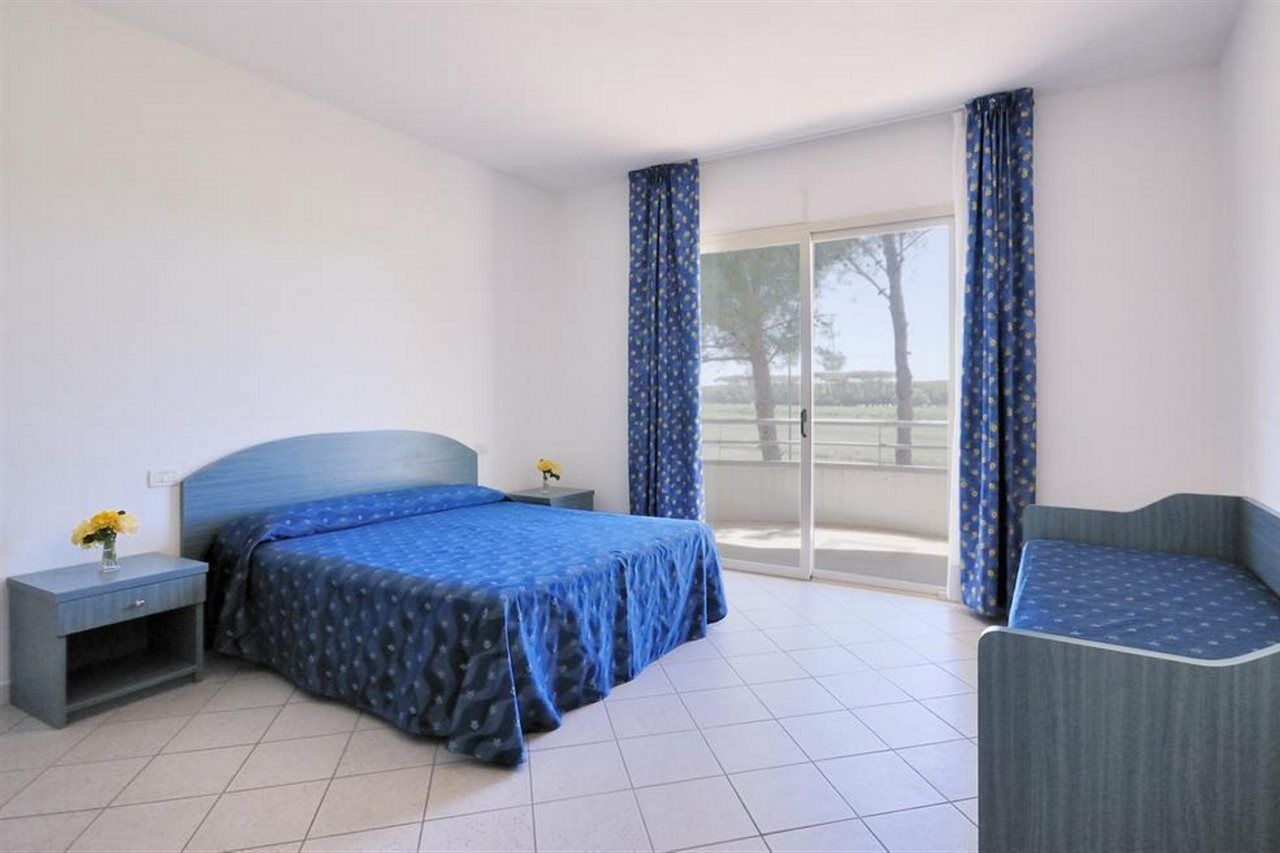 Villaggio Turistico La Cecinella مارينا دي سيسينا المظهر الخارجي الصورة
